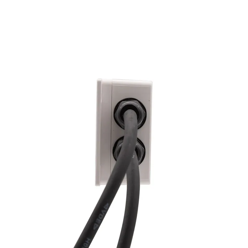 nova-tech-produit_creativeled_lx-led_driver_LX-2102BWP_02.webp